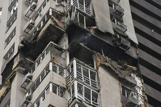 War in Ukraine: Damage following a Russian drone attack in Kyiv