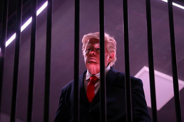 Iran: Actor portrays Donald Trump on an interactive billboard in Tehran