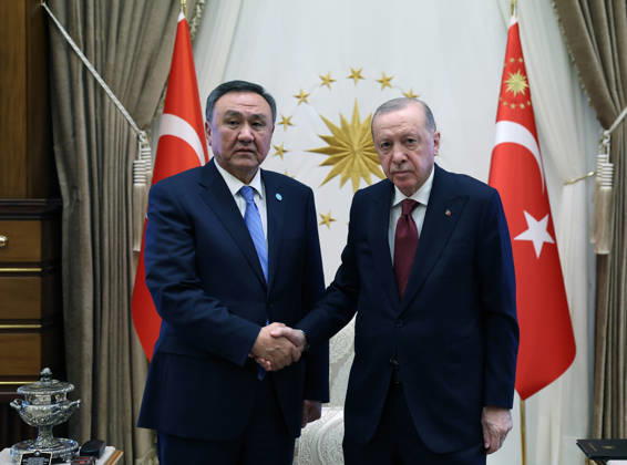 Turkey: Recep Tayyip Erdogan welcomes Kubanychbek Omuraliev to Ankara