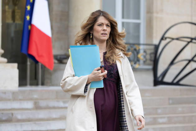 France, Cabinet meeting in Paris