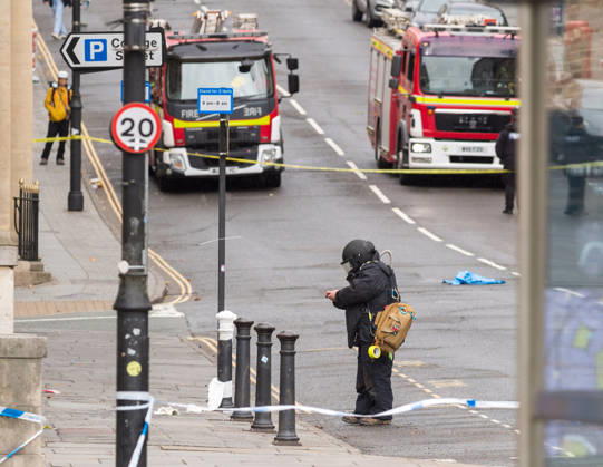 United Kingdom: Police operation following a report of a suspicious object in Bristol
