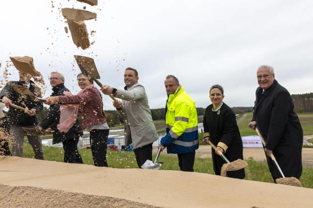 Bavaria: Ground-breaking ceremony for the replacement lock at Erlangen on the Main-Danube Canal near Möhrendorf