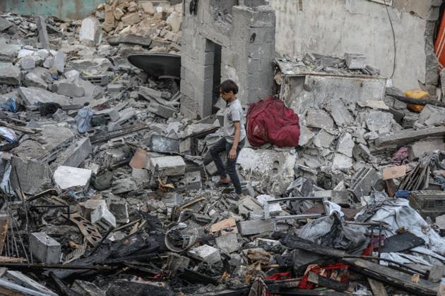 Middle East conflict, Gaza: Destruction following an Israeli air strike on the Nuseirat refugee camp