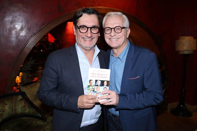 Frankreich, Olivier Dartigolles präsentiert Buch in Paris
