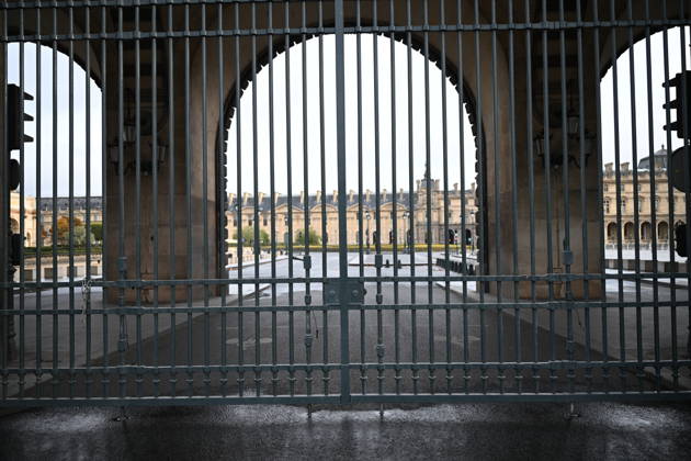 France: Preparations for protests in Paris