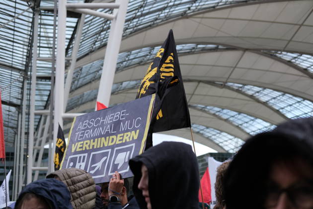 Bavaria: Protest against deportations at Munich Airport