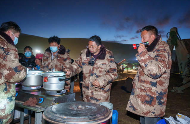 Erdbeben im autonomen chinesischen Gebiet Tibet, Aufräumarbeiten und Soforthilfe