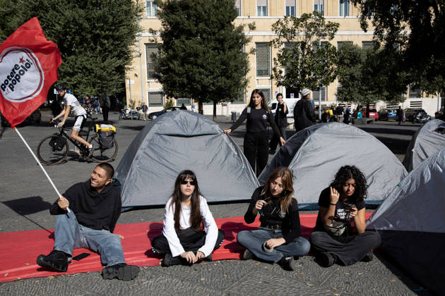 Italy: Protest against the housing crisis in Naples
