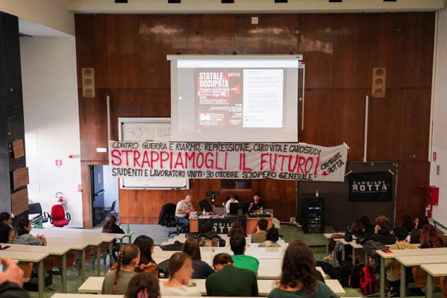 Italy: University in Milan occupied ahead of general strike