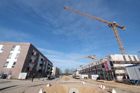 Hamburg, topping-out ceremony for 8-euro apartments