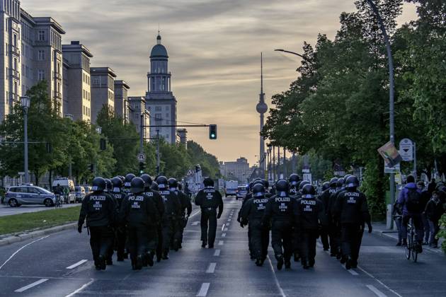 Berlin, More than 5,000 police officers on duty on 1 May - Archive photos