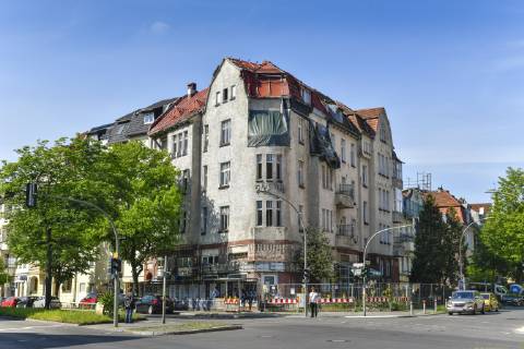 Berlin, Vacant residential building on Hindenburgdamm in Steglitz to be expropriated