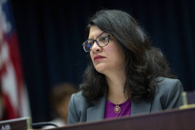 Israel denies entry to US deputies Rashida Tlaib and Ilhan Omar