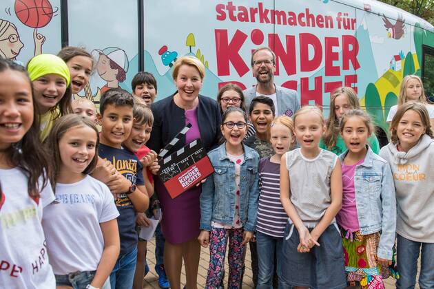 Berlin, Fanziska Giffey attends the childrens rights film festival of the Reinhardswald primary school