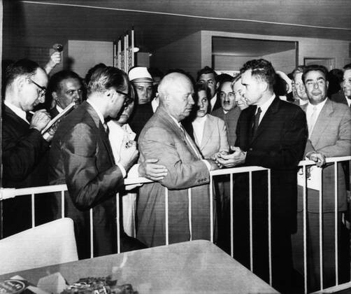 IMAGO International History, Archive, Cold War, Kitchen debate 1959, Nikita Khrushchev and Richard Nixon