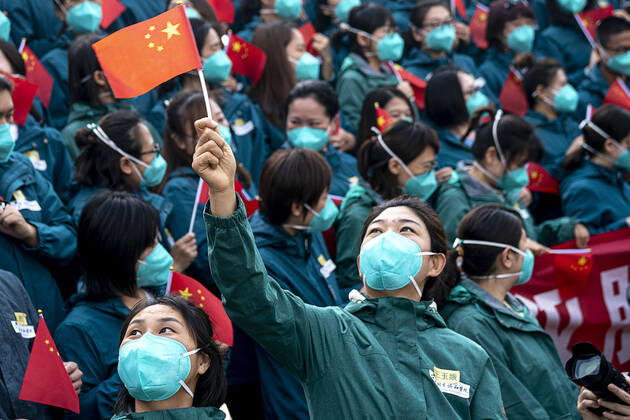 Coronavirus in China, Medizinisches Personal verlässt Wuhan