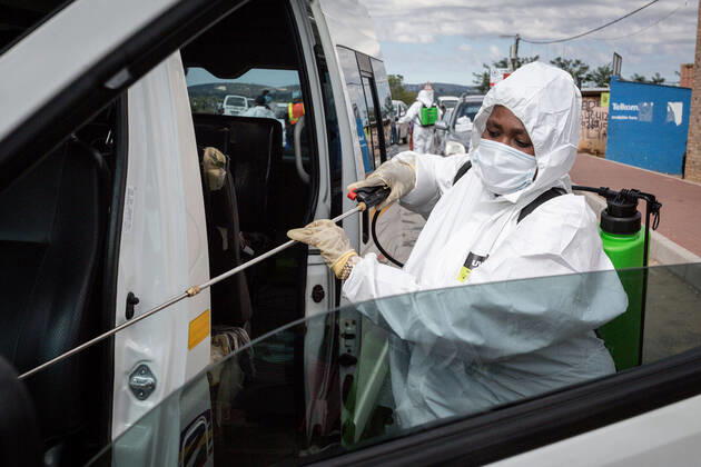 Coronavirus in Südafrika, Desinfektion in Johannesburg