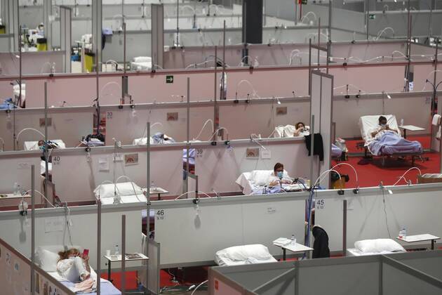 Coronavirus in Spanien, Einblick in ein temporäres Feld-Krankenhaus in Madrid