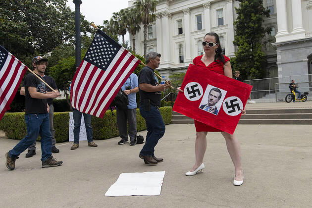 Coronavirus in den USA, Proteste in Sacramento, Kalifornien