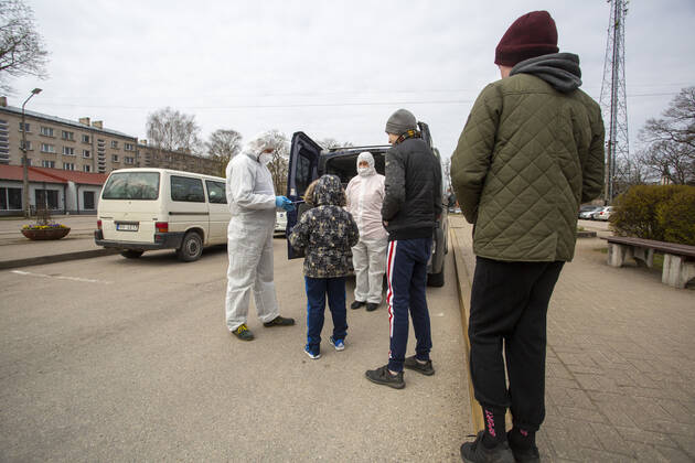 Coronavirus in Lettland, Lebensmittellieferungen an ärmere Familien