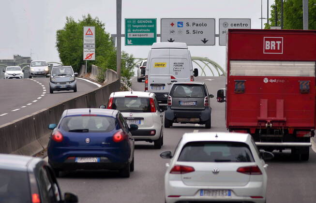 Coronavirus in Italien, Straßenverkehr in Mailand nimmt wieder zu