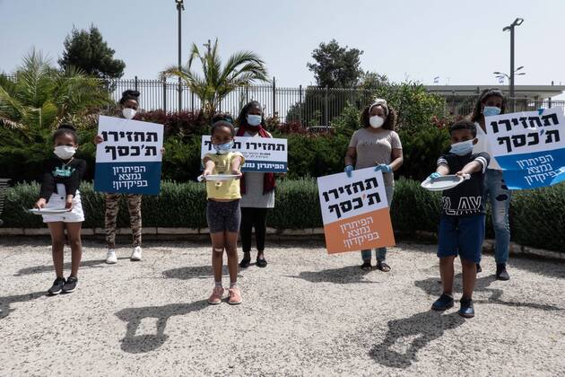 Coronavirus in Israel, Asylsuchende protestieren vor dem Parlament in Jerusalem