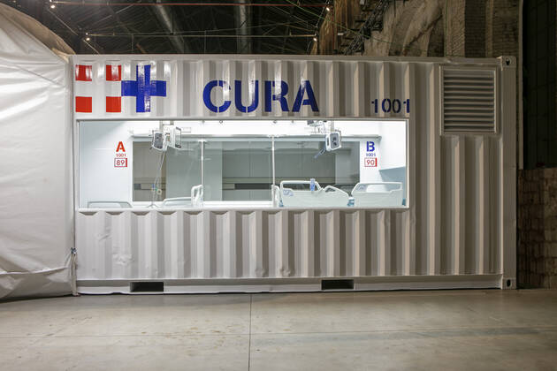 Coronavirus in Italien, Errichtung der Container-Intensiv-Station CURA in Turin