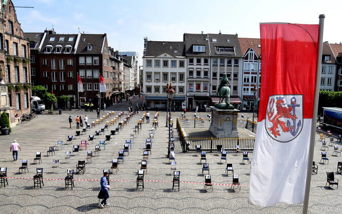 Coronavirus in NRW, Restaurantbetreiber protestieren vor dem Düsseldorfer Rathaus