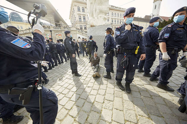 Coronavirus in Österreich, Polizei stoppt Demonstration in Wien